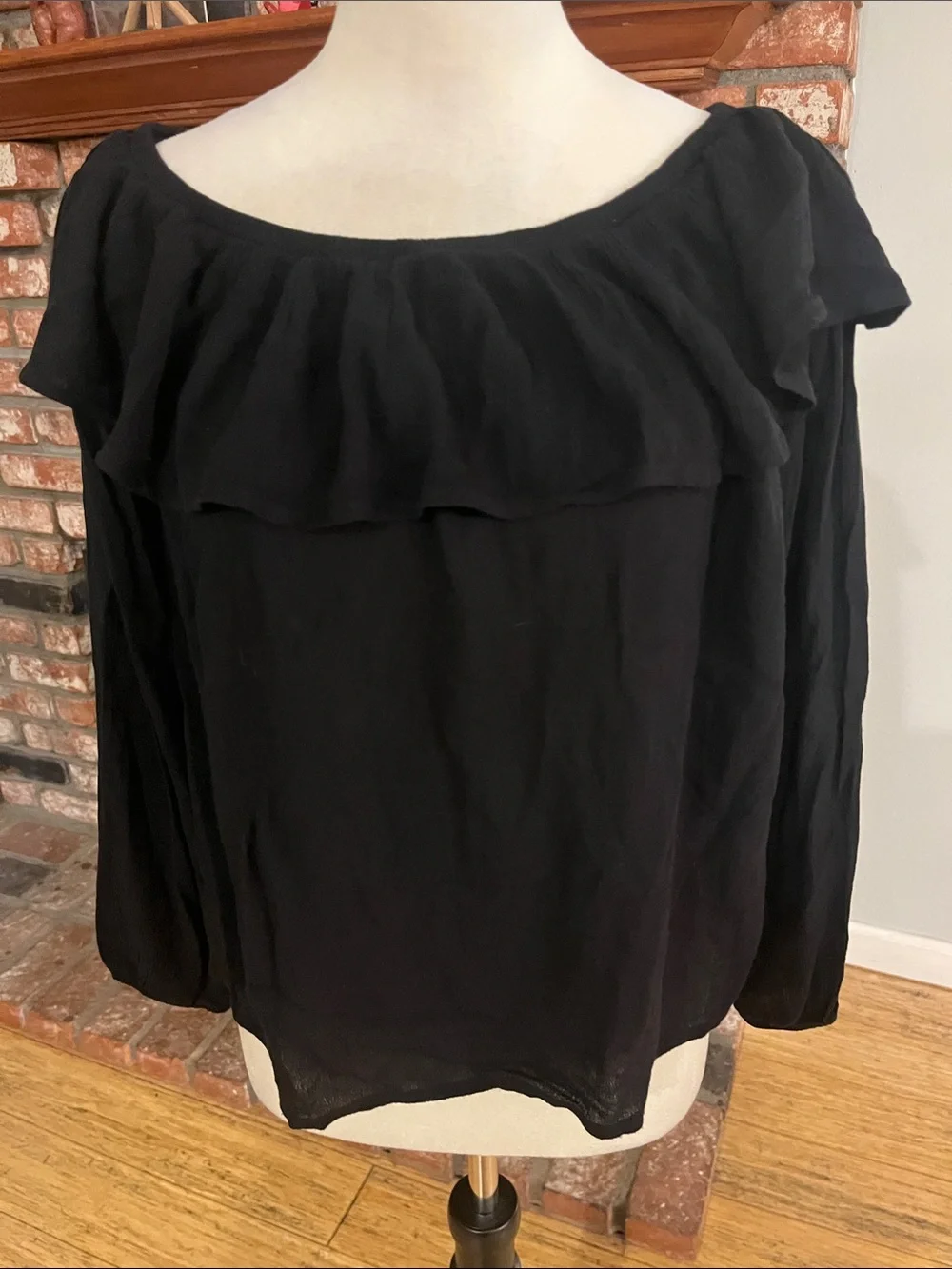 Marine Layer Black Ruffled Long-Sleeve Blouse 100% Rayon - Picture 2 of 4